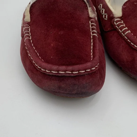 UGG Burgundy Suede Moccasin Slippers Size 7 - Picture 3 of 14